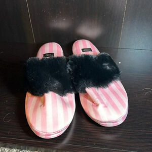 Victoria secret new slippers size small